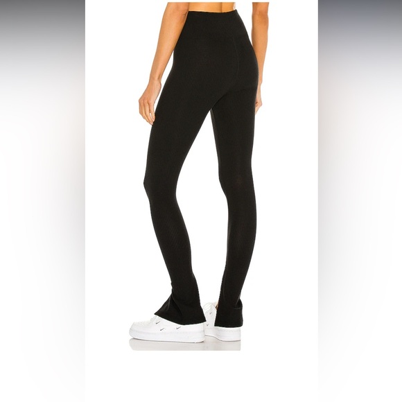 Year of Ours 9 to 5 Split Pant in Black size medium - Picture 4 of 7